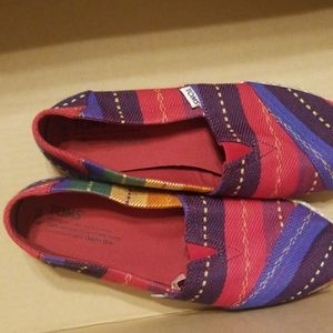 Toms colorful rainbow colored slip-on 8 8.5 shoes